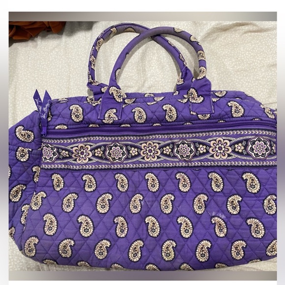 🔥🔥🔥Pre Black Friday sale 🔥🔥🔥
Pre loved Vera Bradley 6 bag bundle (C321) - Picture 2 of 16